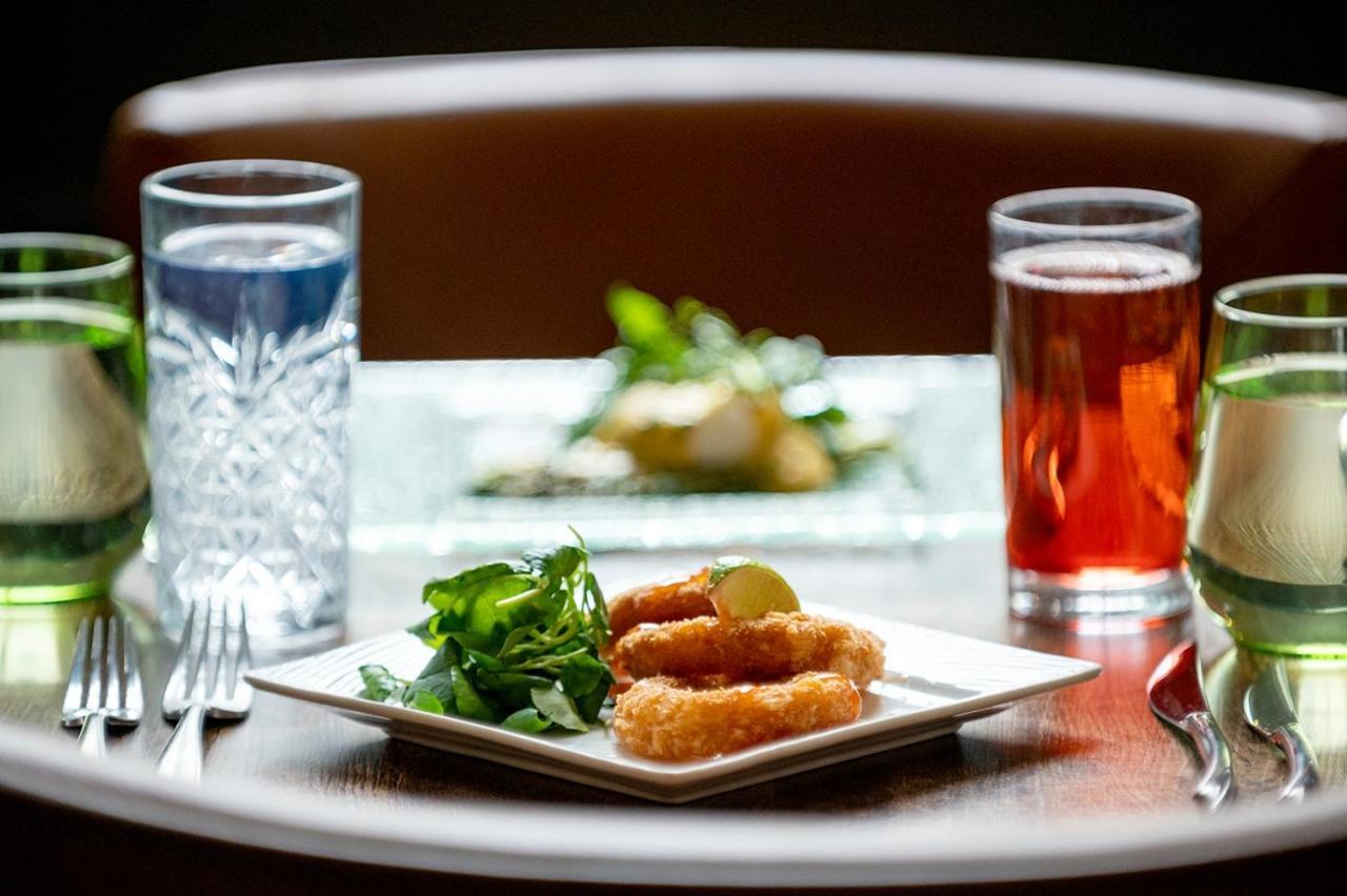 The Chequers Hotel Newbury  Ngoại thất bức ảnh