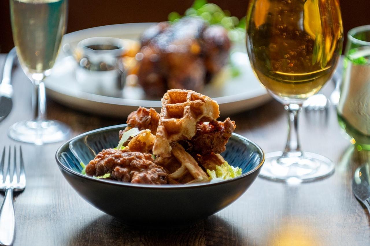 The Chequers Hotel Newbury  Ngoại thất bức ảnh