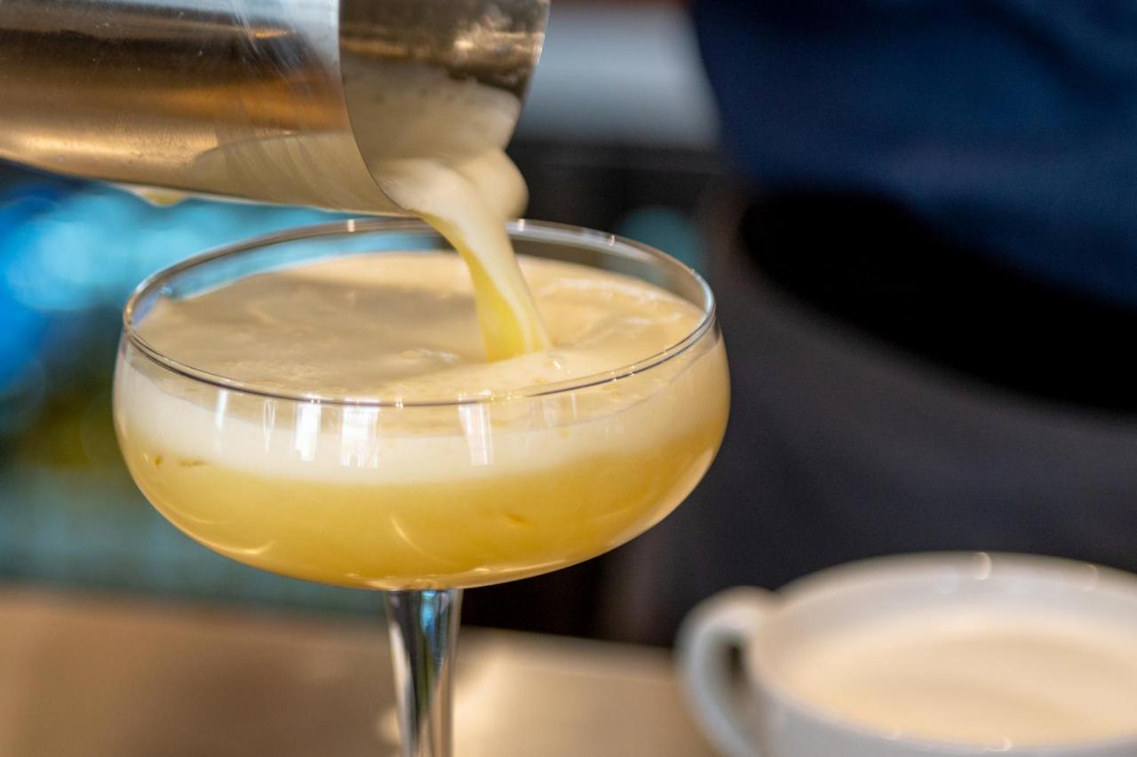 The Chequers Hotel Newbury  Ngoại thất bức ảnh