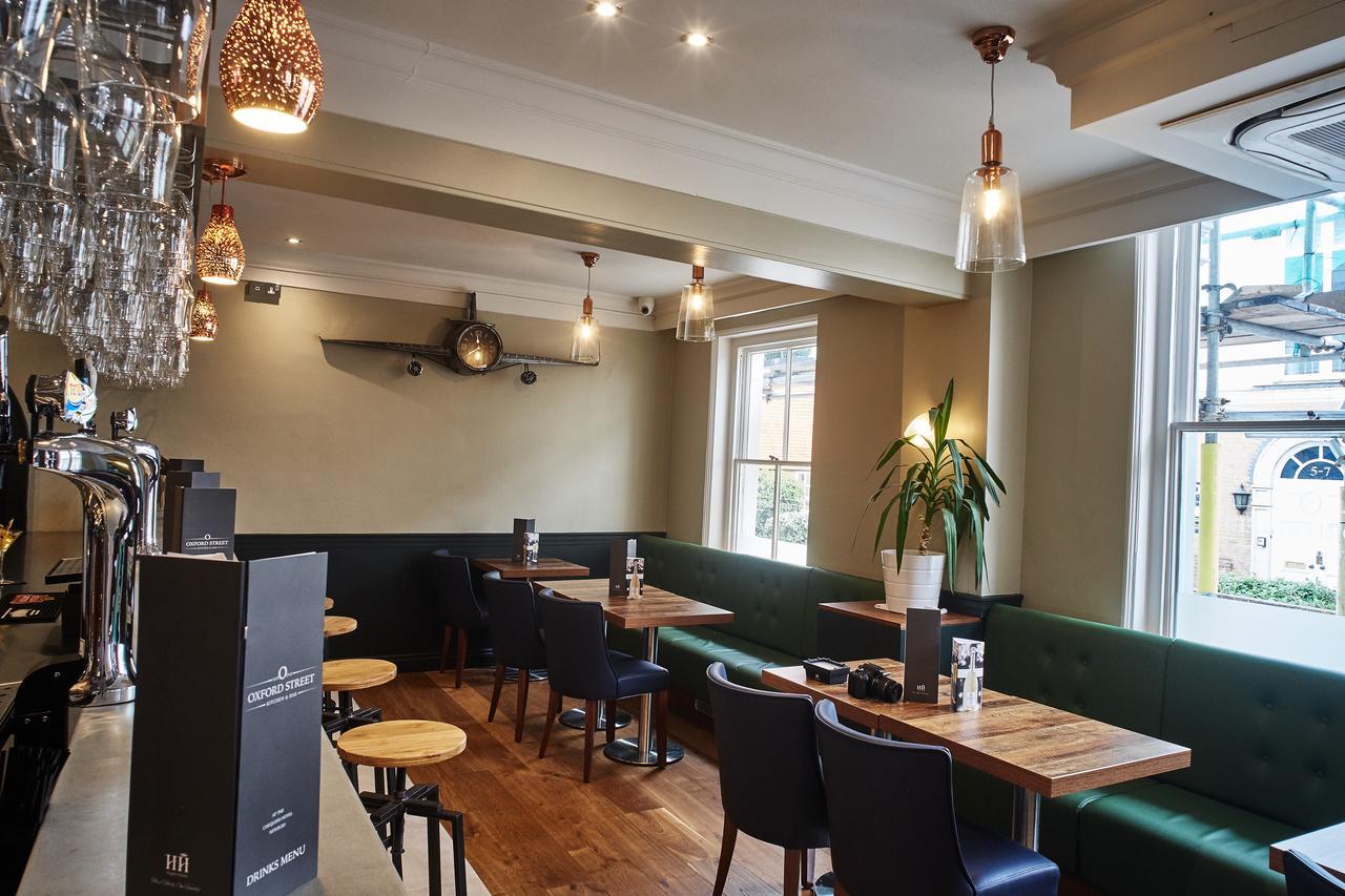 The Chequers Hotel Newbury  Ngoại thất bức ảnh